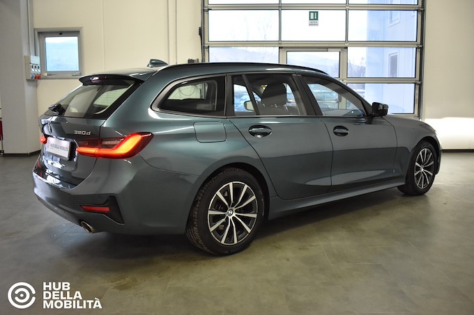 BMW 320d 48V xDrive Touring Business Advantage